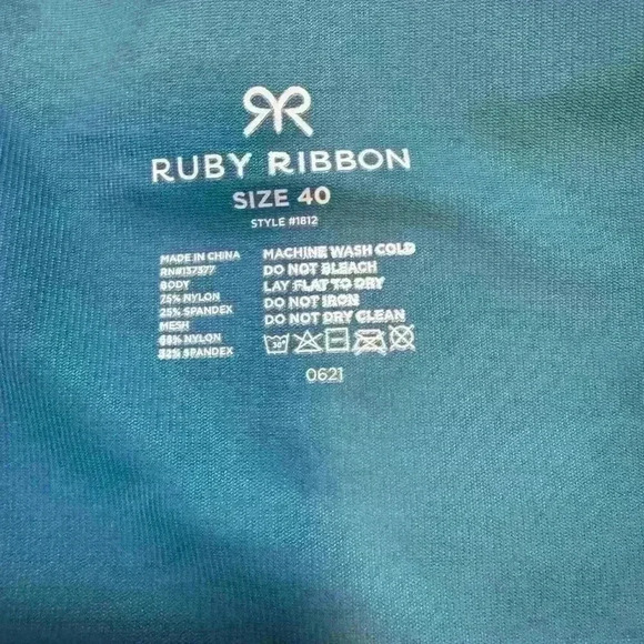 Ruby Ribbon Reina Cami Dark Teal Peacock
Smoothing Tank, #1812, Size40 - Picture 3 of 5